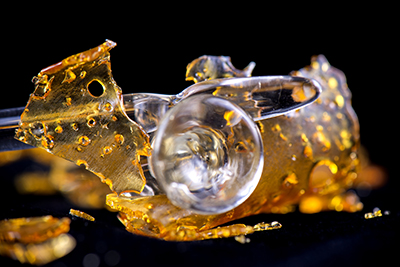 shatter concentrate with a glass dab rig